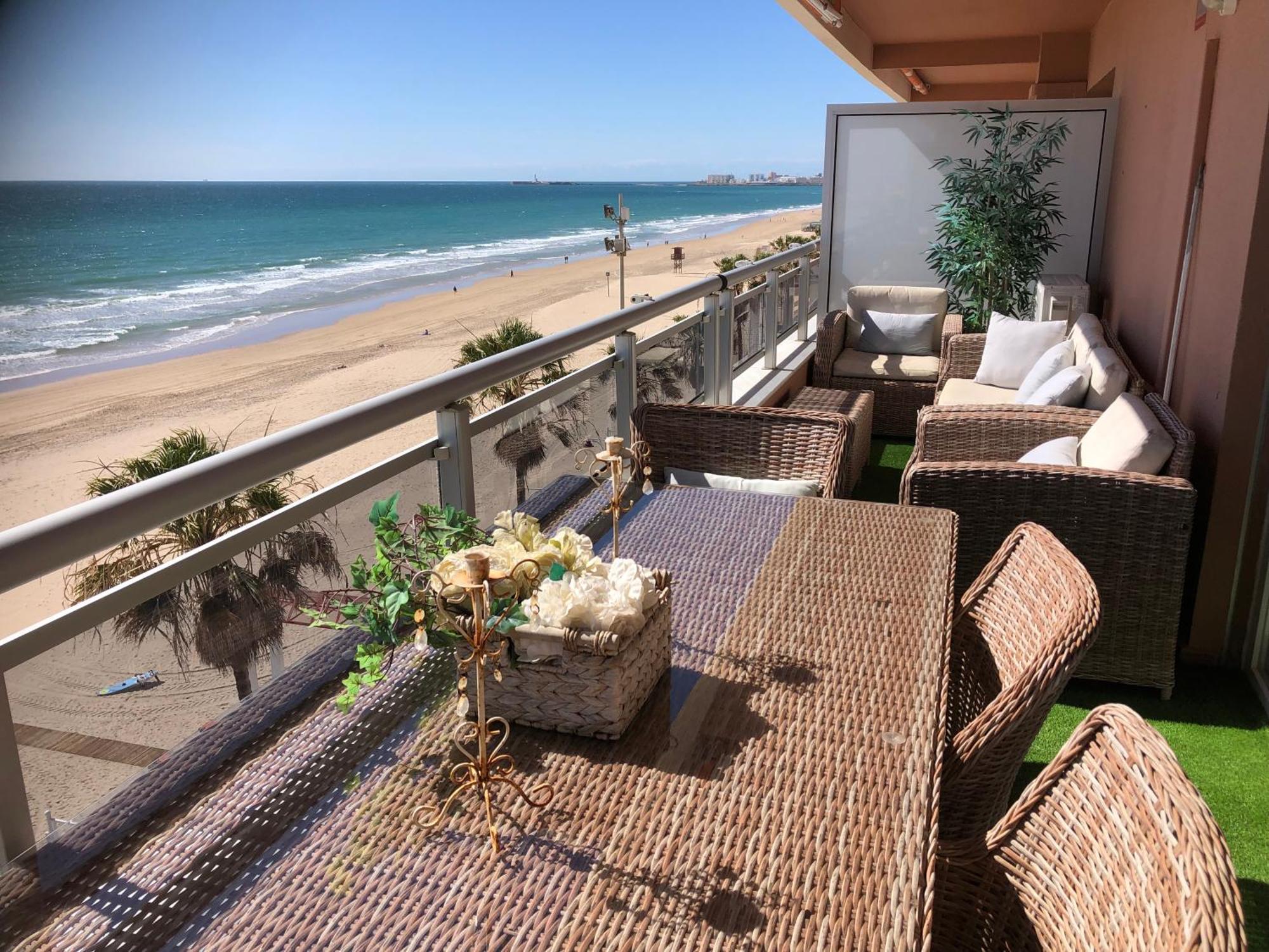 Апартаменты Luxury Oceanfront Triplex In Кадис Экстерьер фото